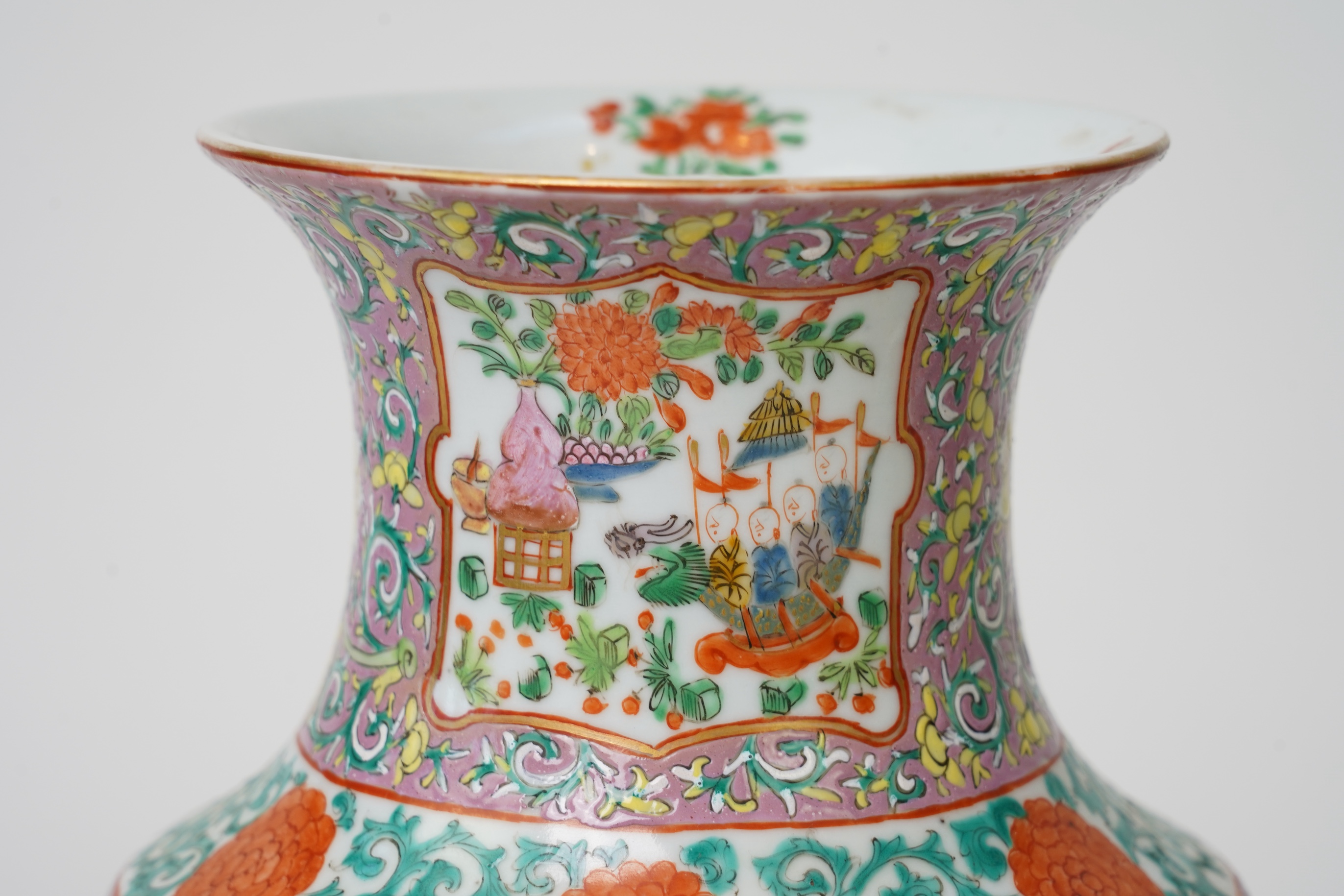 A pair of Chinese famille rose vases, early 20th century